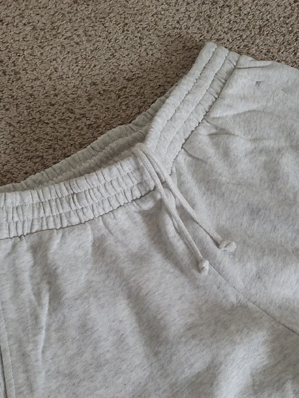 Old Navy Light Gray Womens Sweatpants with Elastic Cuffs